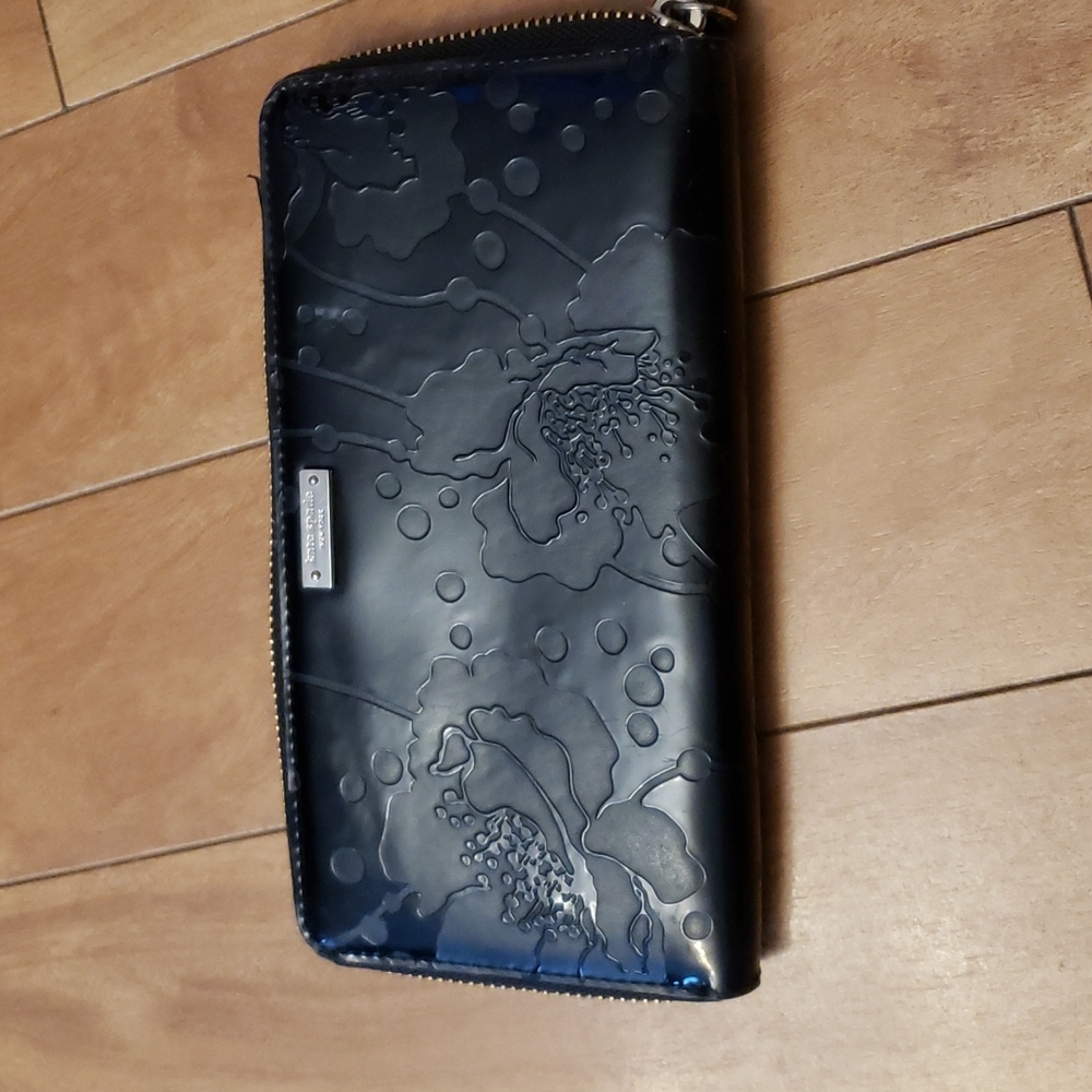 Kate Spade wallet - Picture 1 of 7